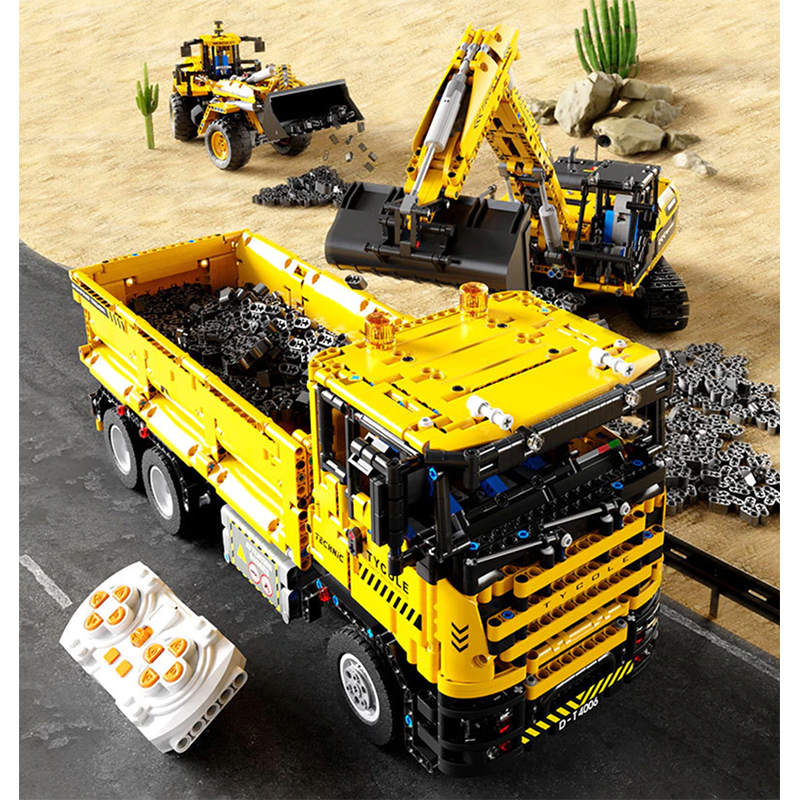 Remote Controlled Crane 3710pcs