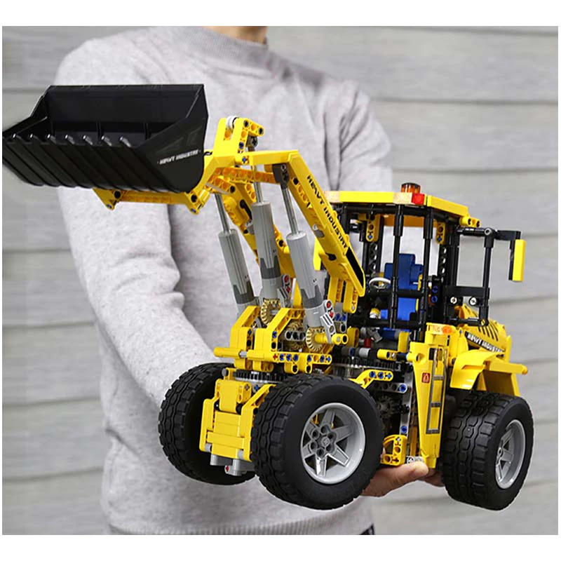 Remote Controlled Loader 1571pcs