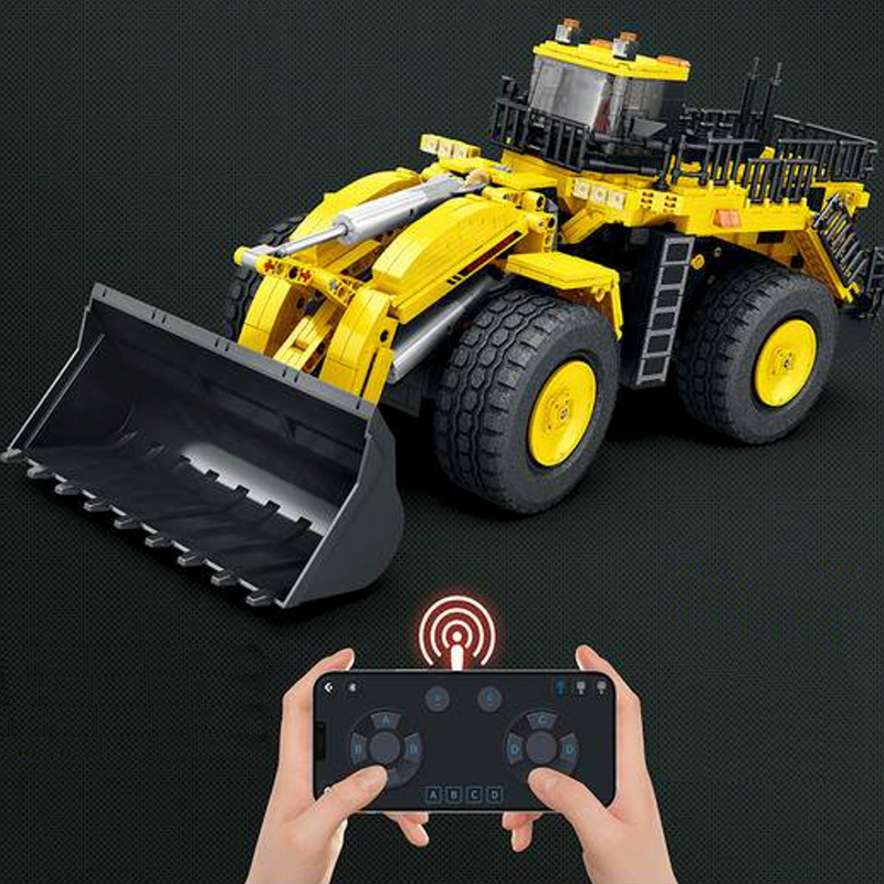 Remote Controlled Loader 1875pcs